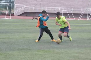 足球赛（足球赛的魅力与激情）